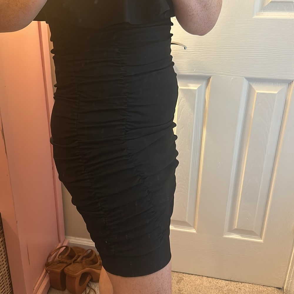 Black Of the Shoulder Ruched Ruffle Dress - Picture 6 of 9